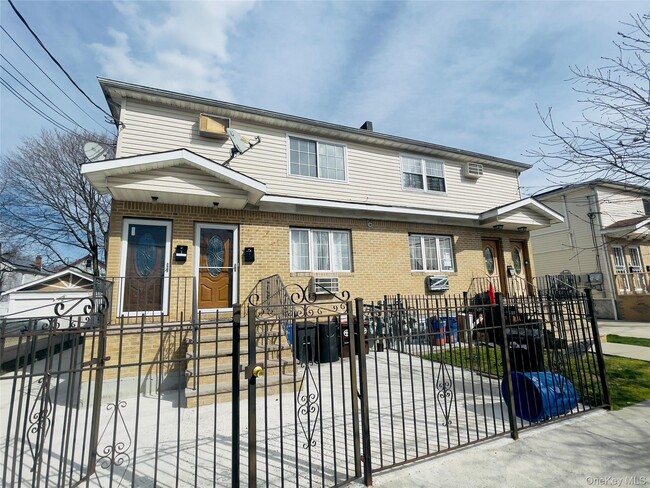 Building Photo - 104-59 214th St Unit 2nd Fl Rental