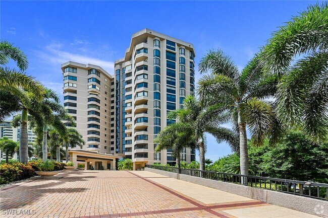 Building Photo - 6075 Pelican Bay Blvd Unit 1105 Rental