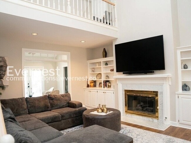 Photo - 4580 Village Dr
