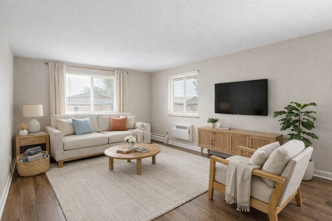 Photo - 1170 S Allison St Unidad 1170-08