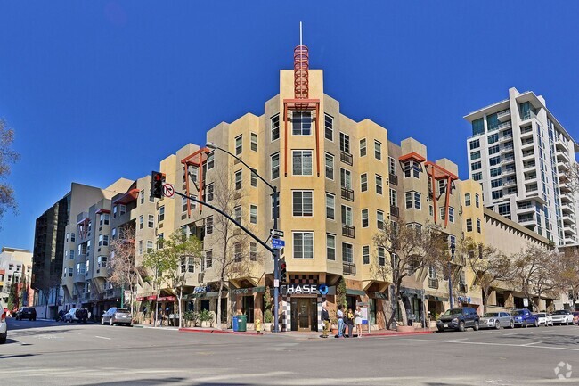 Building Photo - Charming Little Italy 1 Bedroom at Portico! Unit #420 Rental