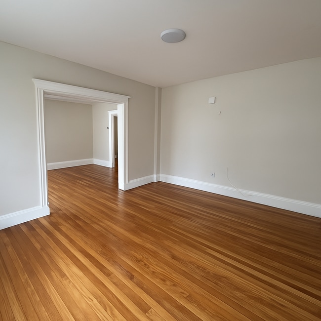 Photo - 26 Hanover St