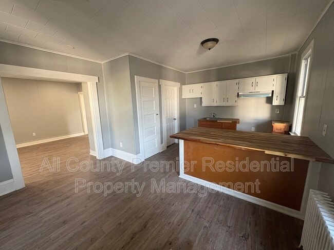 1101 Hamilton Ave Unit Second Floor
