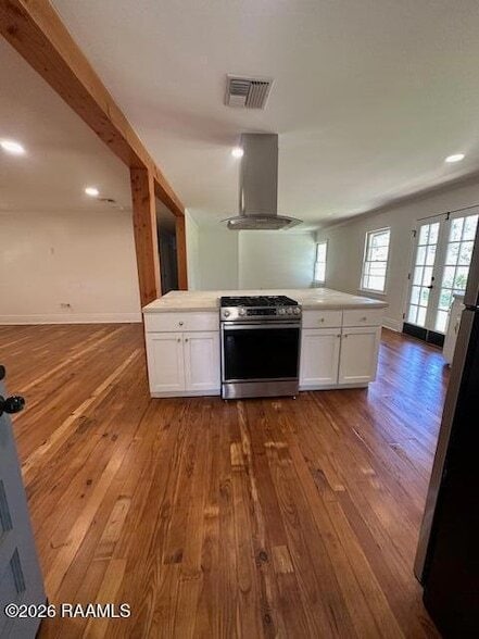 Photo - 244 N College Rd