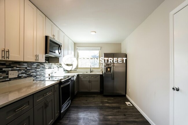 3 Bedroom Pet-Friendly Home in Aurora, CO with Main Street Renewal