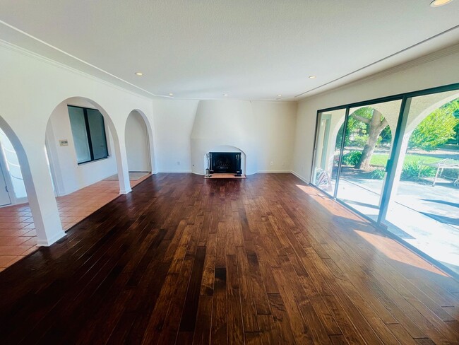 Photo - Extraordinary home with expansive yard on ...