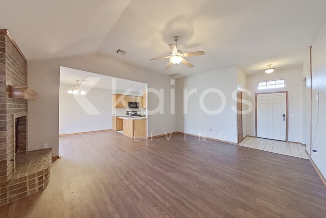 Photo - 604 Eastview Dr