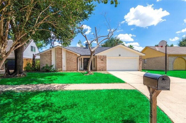 Photo - 4015 Postwood Dr