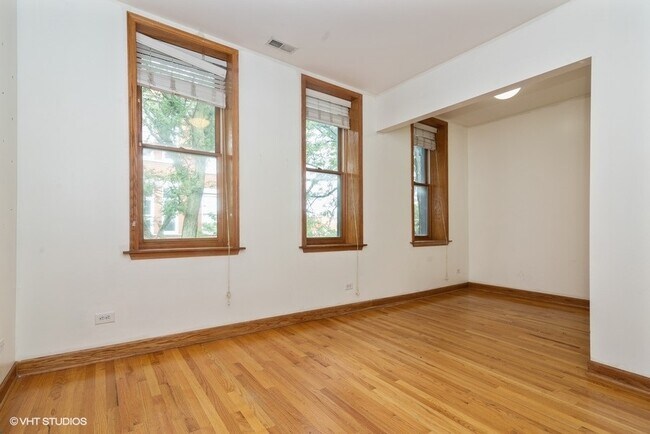 Photo - 819 S Carpenter St Unidad 3F