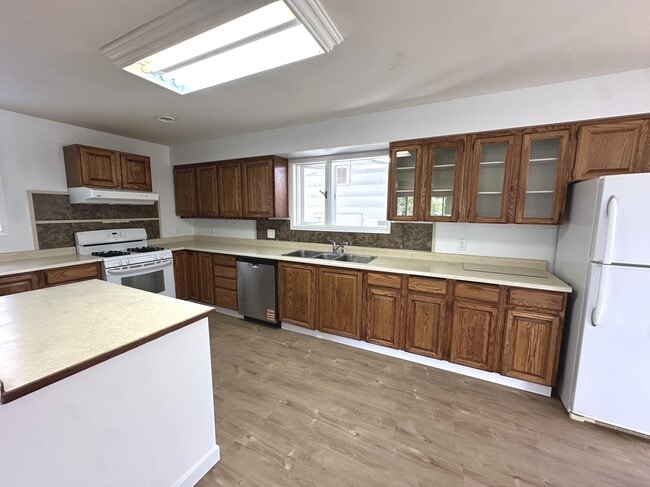 Photo - 2737 Budd Rd