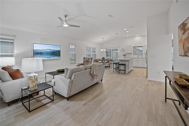 Photo - 7661 Rutherford Ln