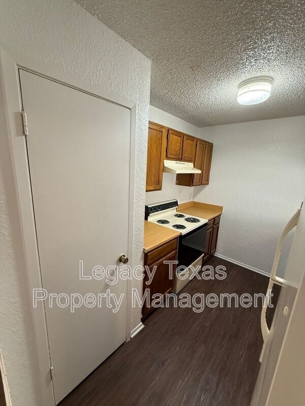 Photo - 1715 Short St Unit B