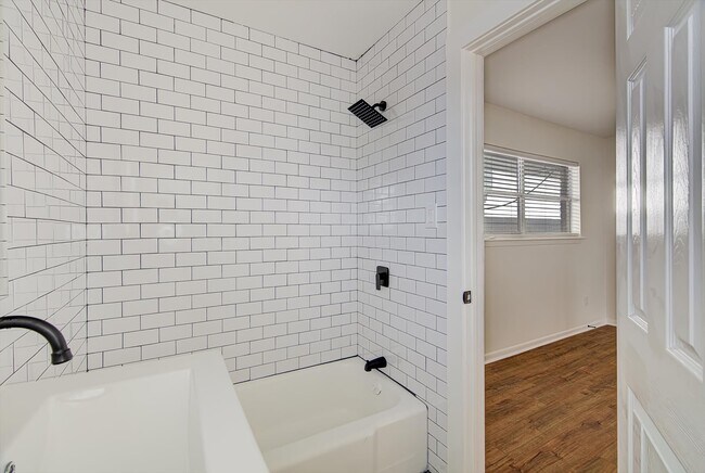 Photo - 1915 McDuffie St Unit 1