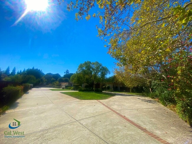 Photo - $9595 - 6 Bed/4.5 Ba Executive Home in Los Altos HIlls/With Pool/Separate Inlaw Unit