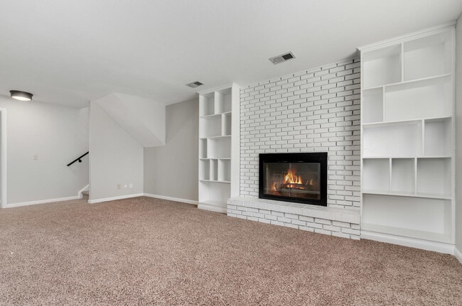 Photo - 7305 S Webster St