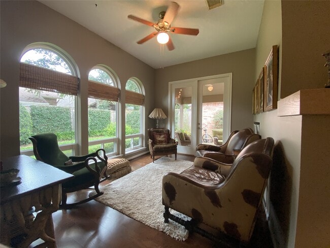 Photo - 6906 Afton Woods Dr