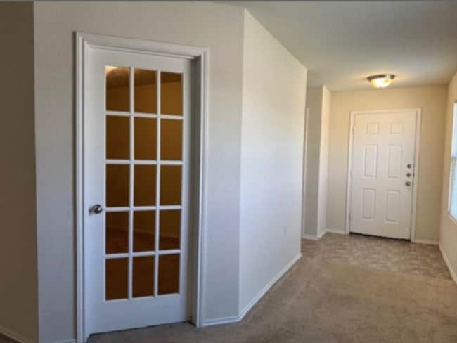 Photo - 5717 Levenwood Ln