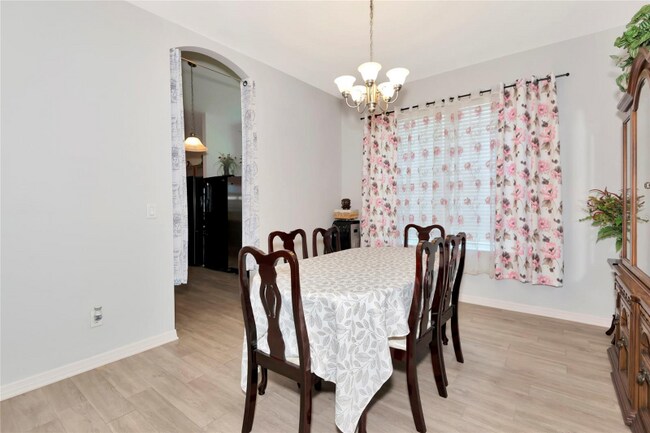 Photo - 718 Tanana Fall Dr