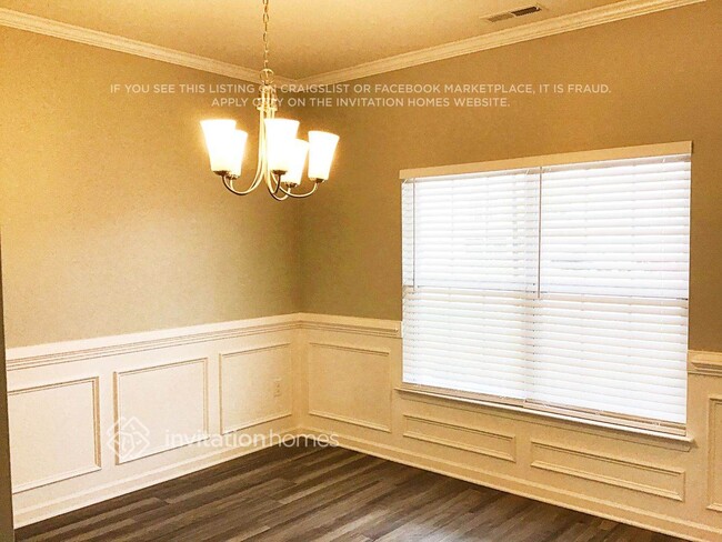 Photo - 1009 King Fisher Way