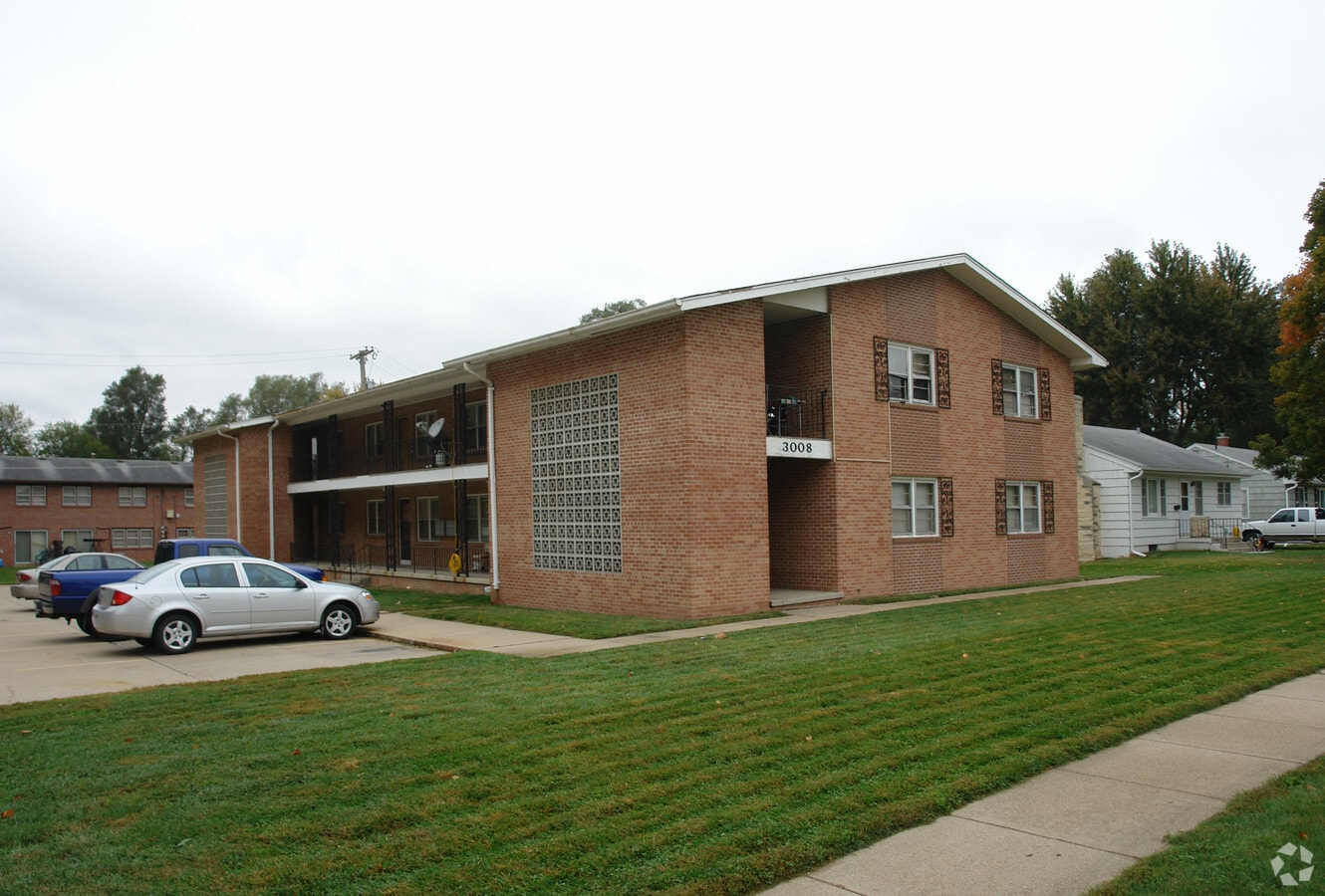 3008 Washington Street - 3008 Washington Street
