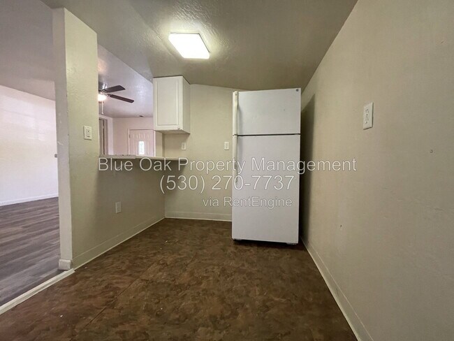 Photo - 524 W 1st Ave