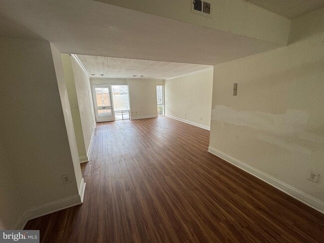 Photo - 2635 Fort Farnsworth Rd Unit 267