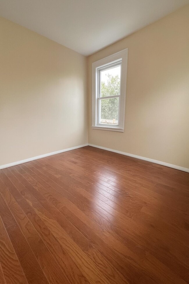 Photo - 102 Lexington Ave Unit 1