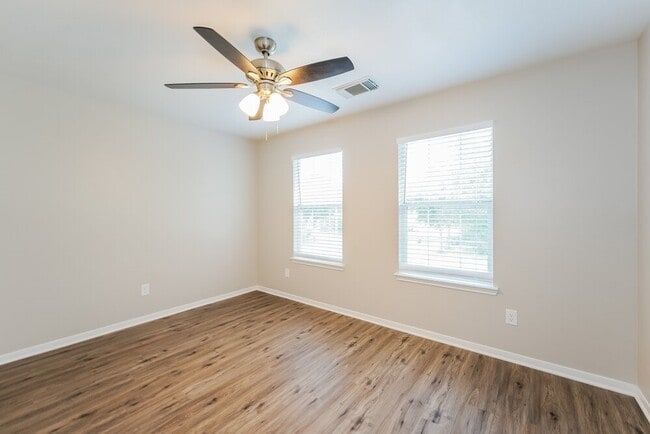 Building Photo - 18639 Appletree Ridge Rd Rental