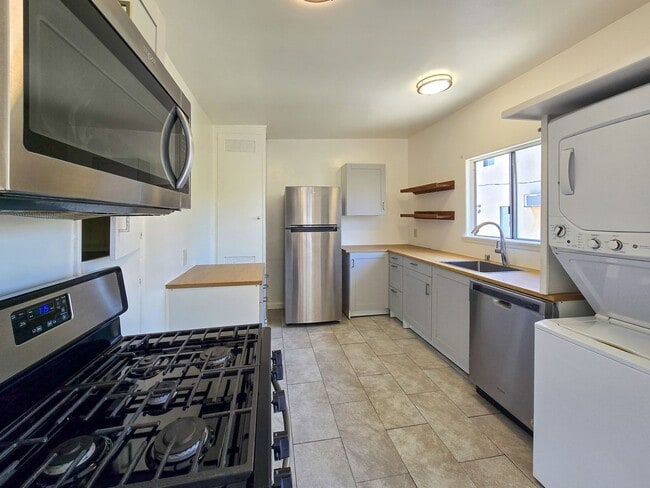 Photo - 1517 E Maple St Unidad B