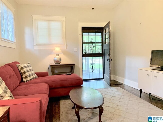 Photo - 1417 13th Pl S