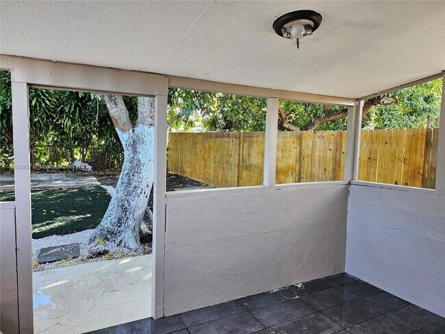 Photo - 7416 SW 21st St