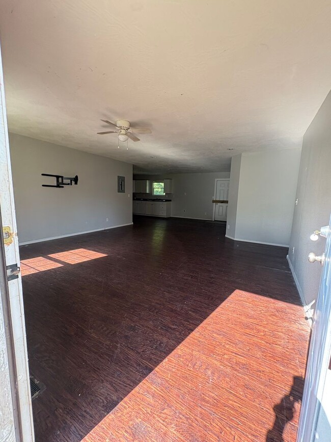 Photo - 935 N Missouri Ave