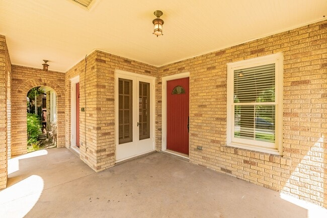 Photo - WONDERFUL BERKELEY LOCATION! Immaculate One Story Craftsman!