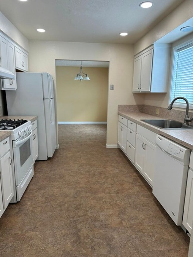 Photo - Large home with additional garage!