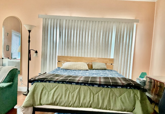 Photo - 9859 Gandy Ave