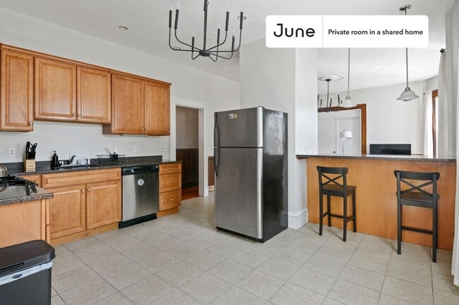 Photo - Room in Shared 4 bed/2 bath home Unidad A