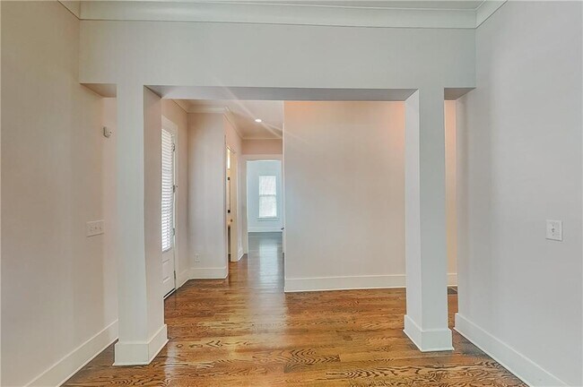 Photo - 1322 English St NW