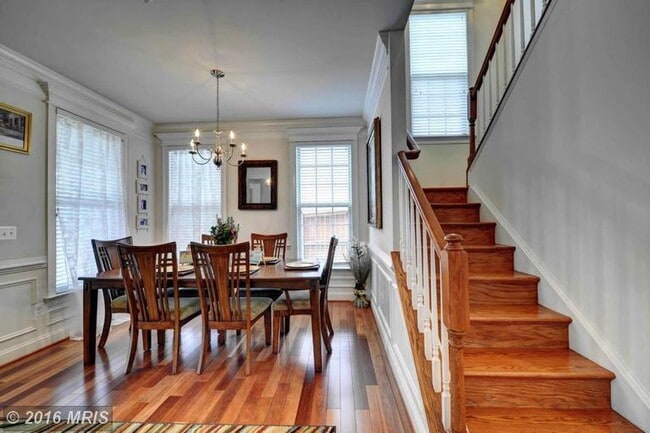 Photo - 4 + 4.5 BA  - Custom Home - Close in Kensington