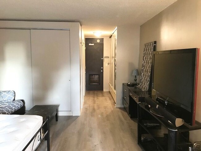 $1,500 – Furnished Studio with 1Bath at Pa... - $1,500 – Furnished Studio with 1Bath at Pa... Condo Unit 720