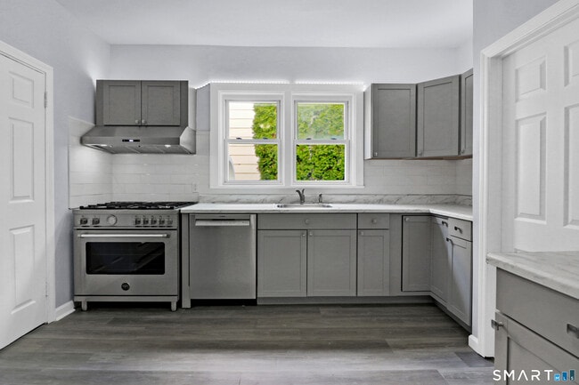 Photo - 25 Cove Ave Unit 1