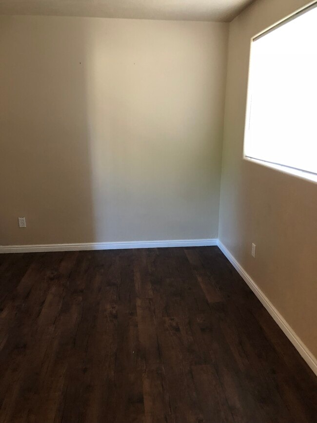Photo - 664 N 2720 E