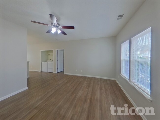 Photo - 1526 Jeffrey Bryan Dr