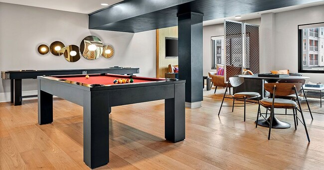 Photo - Hue on Greenhouse