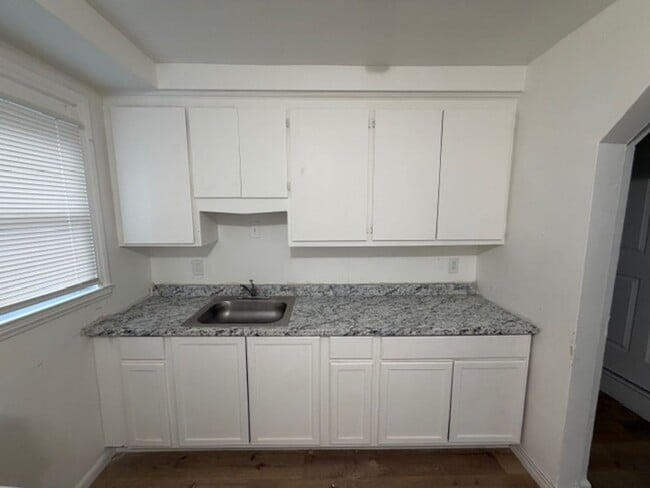 Photo - For Lease: Totally Updated 3 Bedroom 1 Bath Welcome Section 8 Call 313-429-3244 KPM Detroit