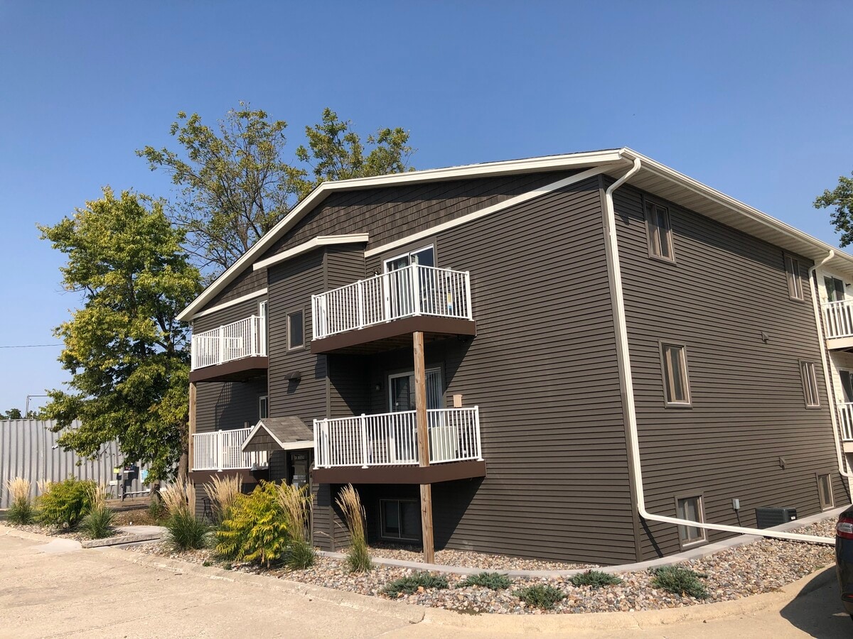 Photo - Spruce Pointe