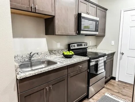 Blarney Stone Apartments - Blarney Stone Apartments