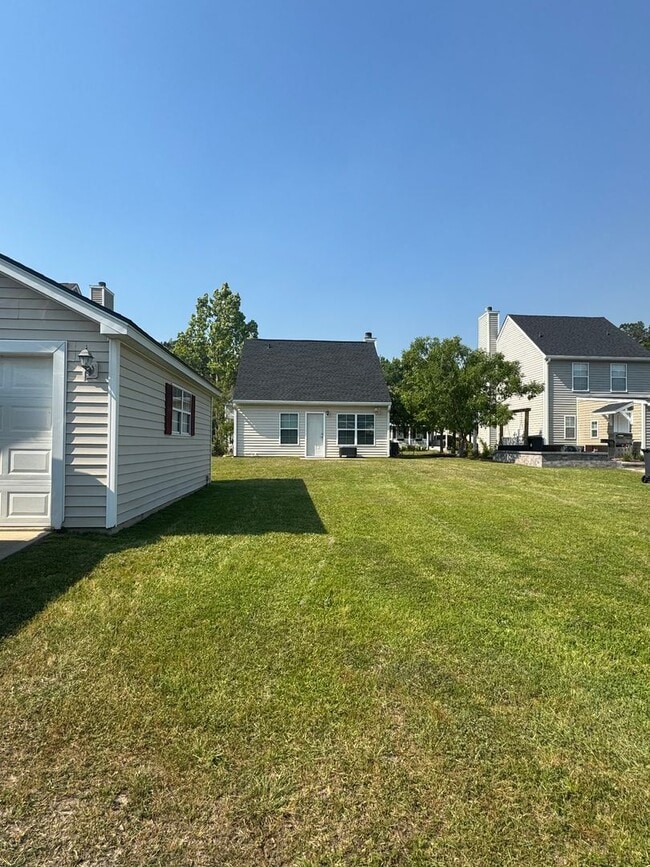 Photo - Three Bedroom Two Bathroom Coming Available In June!!