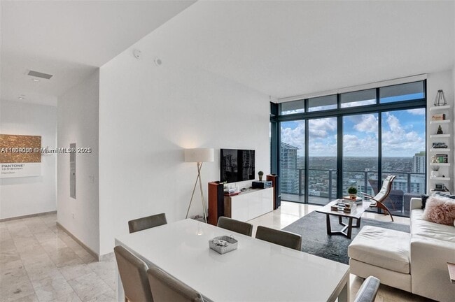 Photo - 68 SE 6th St Unit PH-4010