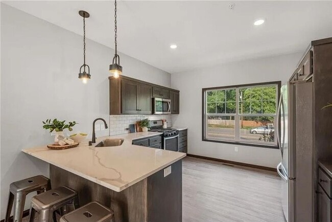 Photo - 10280 3rd St NE