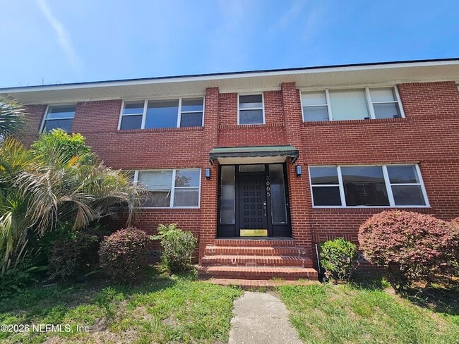 Building Photo - 3005 Walton St Unit 3